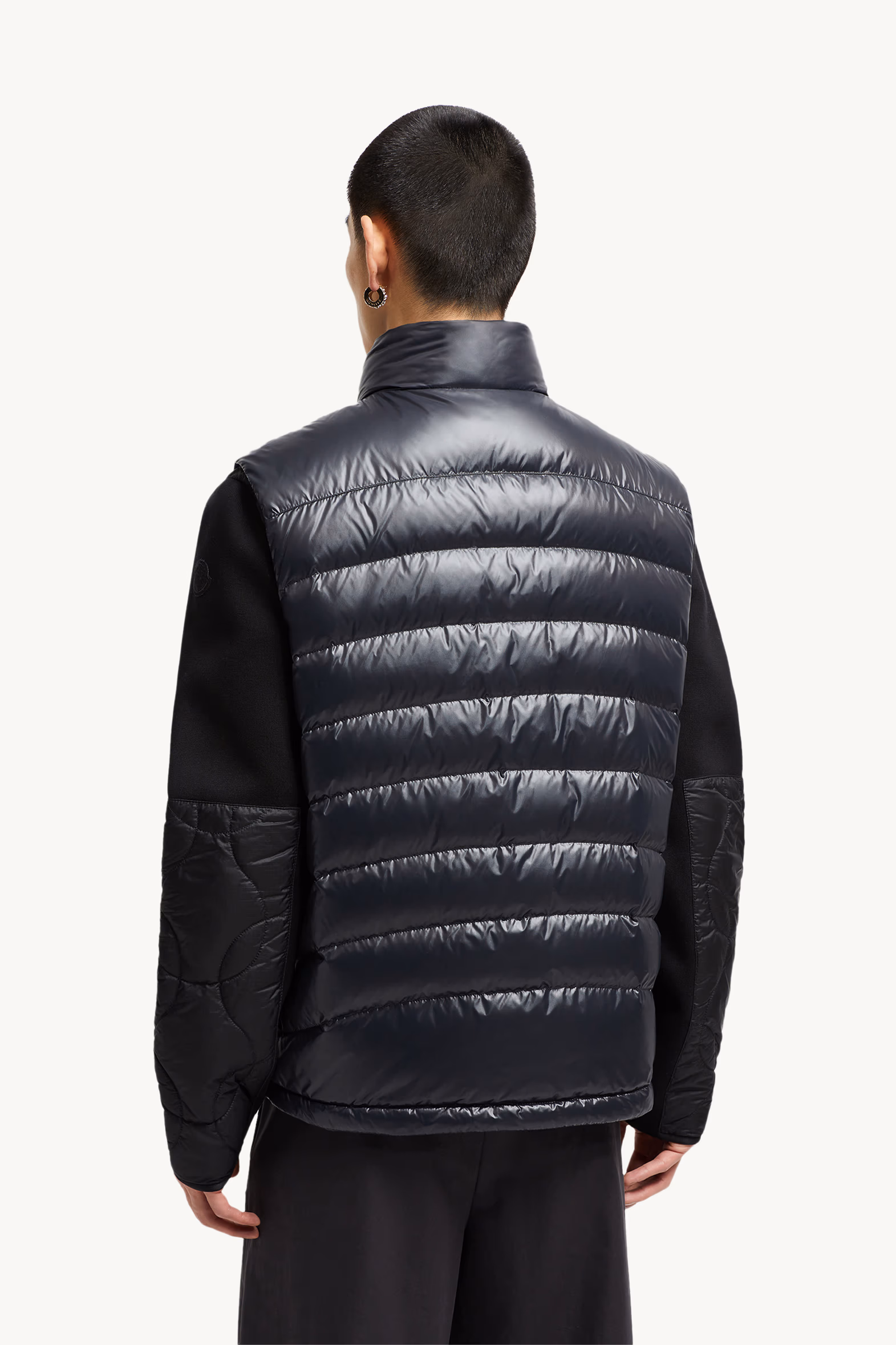 Chaleco plumífero con acolchado curvo y capucha Menelao Hombre Gris Moncler 5